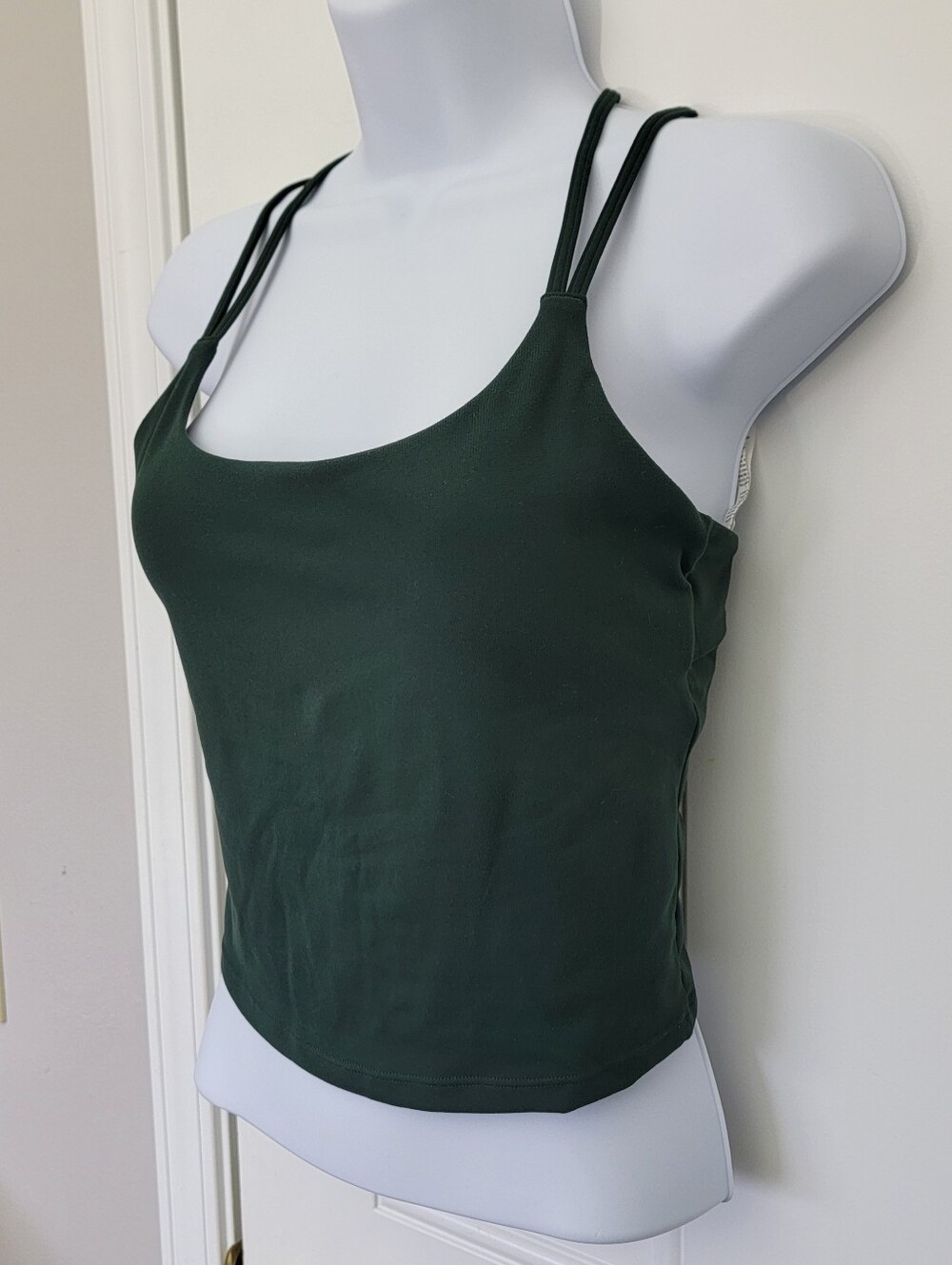 Fabletics Womens Green Cropped Racerback Tank Built-In Bra Stretch Size Small - Picture 4 of 10